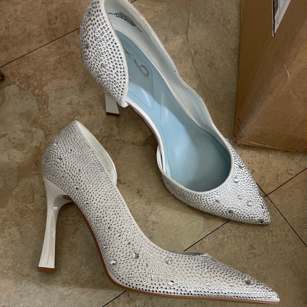 Mix No6 rhinestone heels perfect for bachelorette. Size 6.5 fits like 7